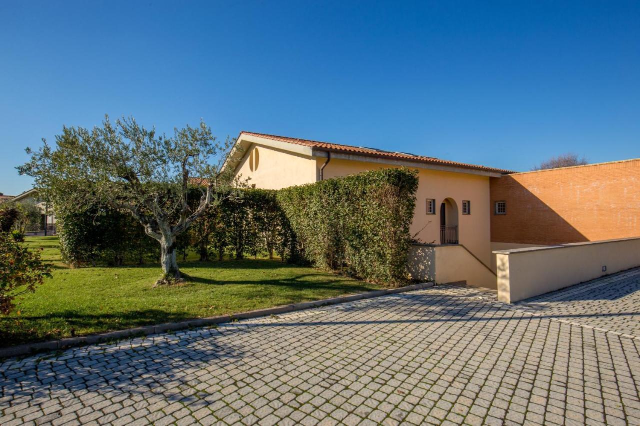 Residence Poggio Degli Ulivi Frascati Exterior foto